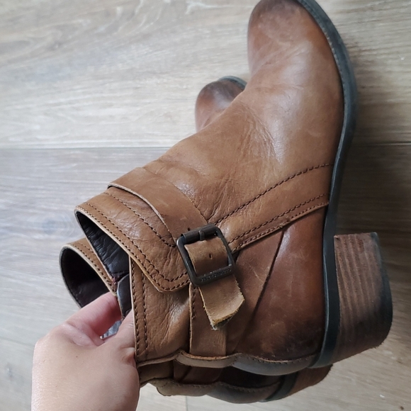 Vince camuto booties - Picture 6 of 11